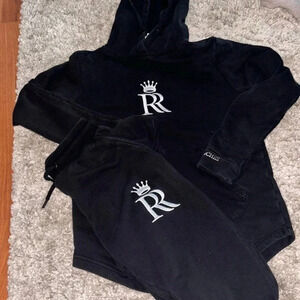 Rags to riches jogger set